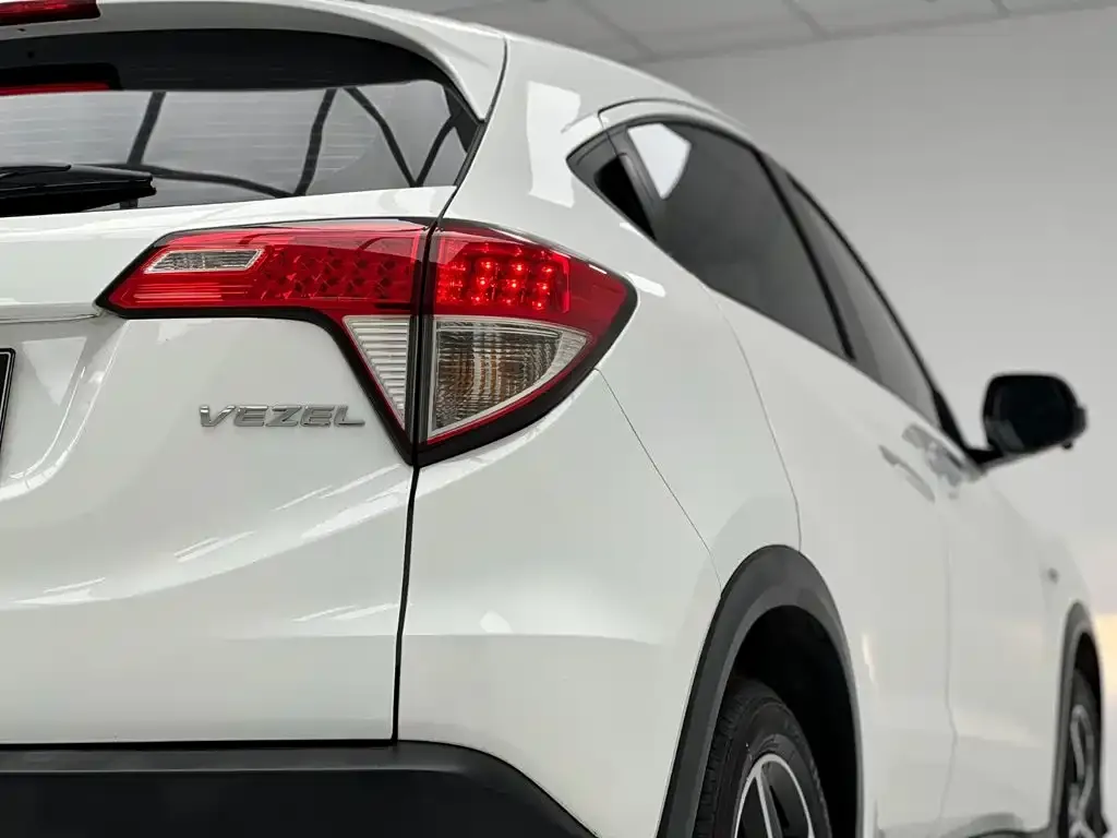 Honda Vezel — фото 4