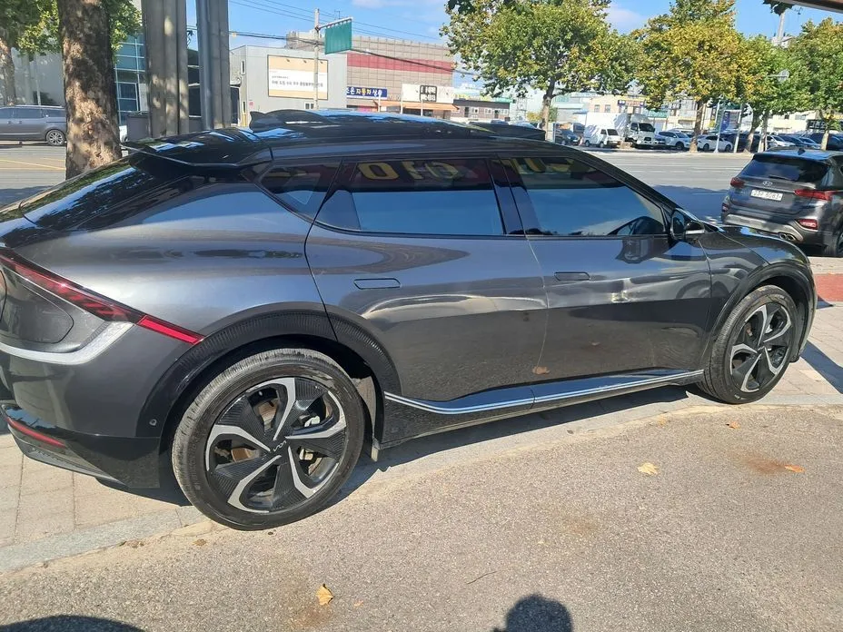 Kia EV6 — фото 8
