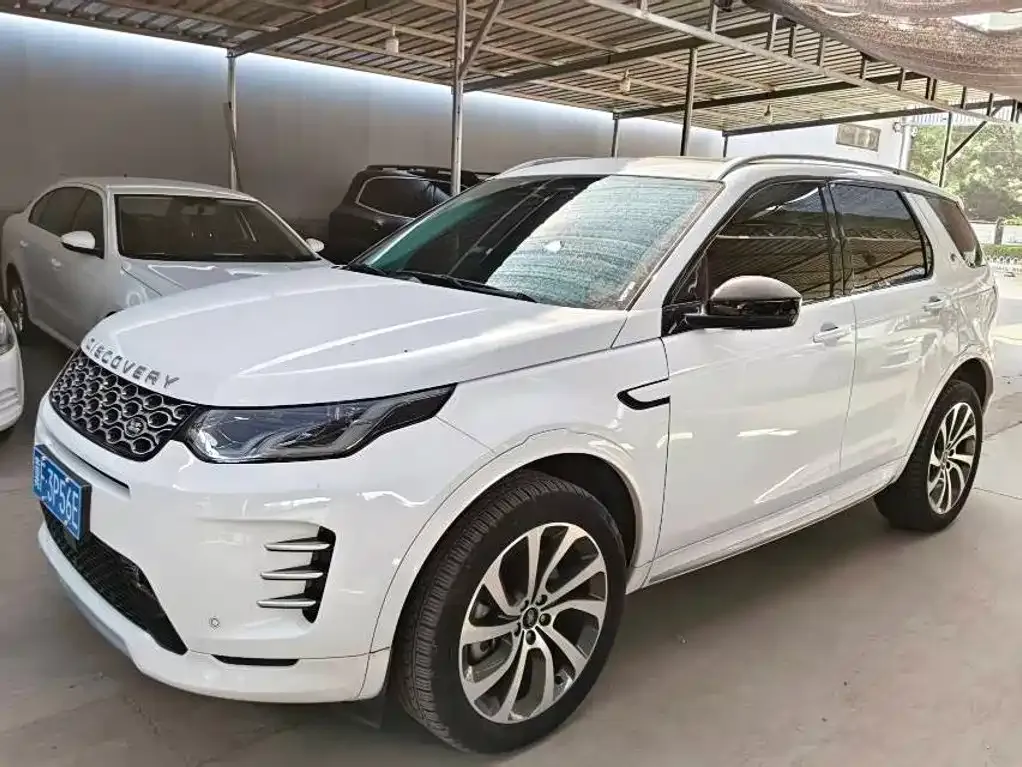 Land Rover Discovery Sport — фото 1