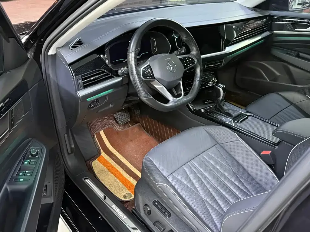 Volkswagen Passat — фото 7
