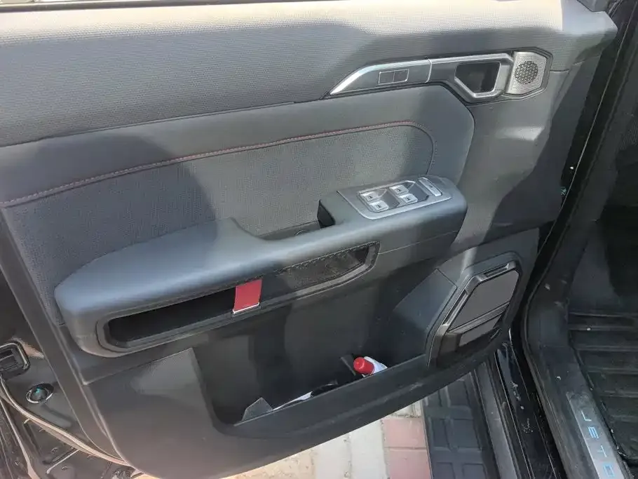 Jetour Traveller — фото 10