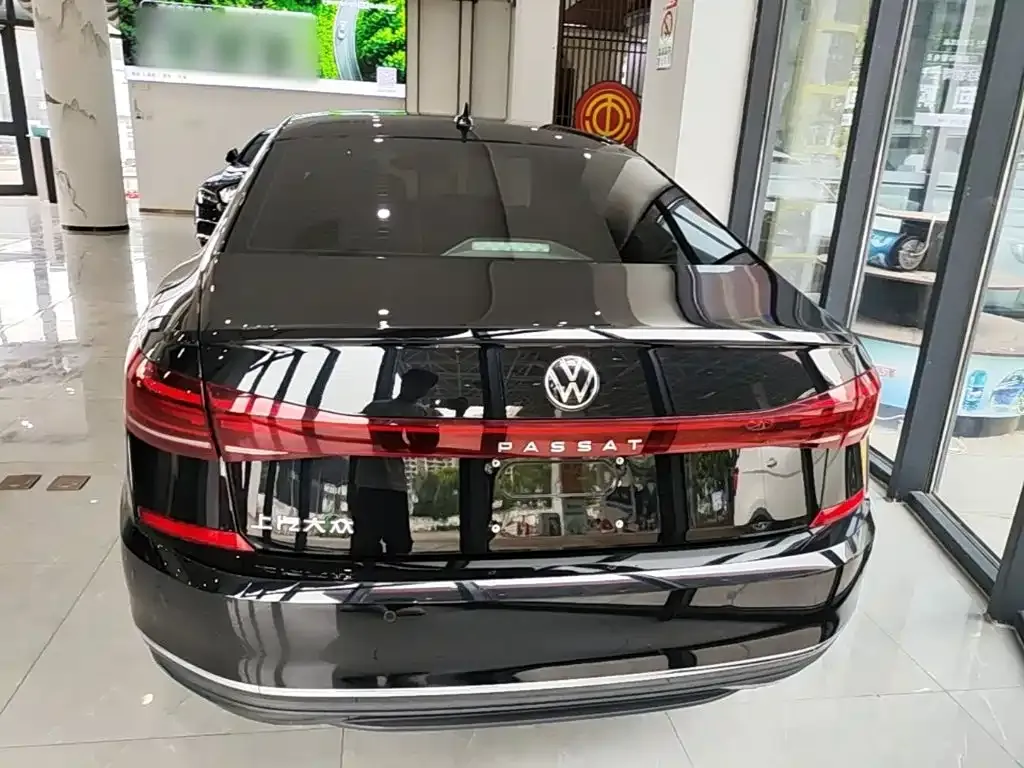 Volkswagen Passat — фото 4