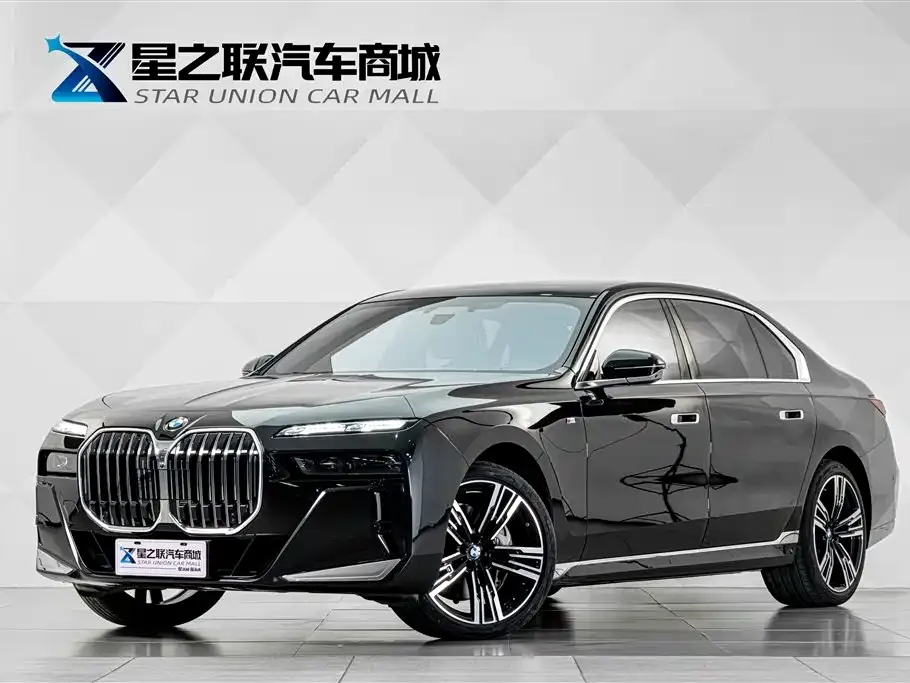 BMW 7 Series — фото 1