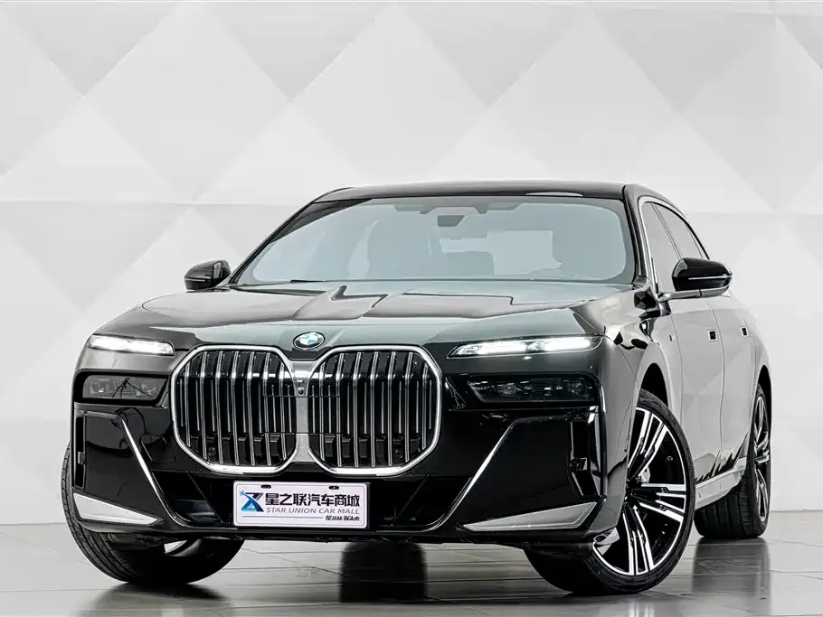 BMW 7 Series — фото 3
