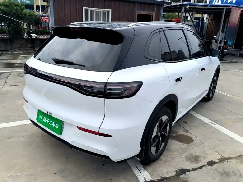 Geely Galaxy E5 — фото 10
