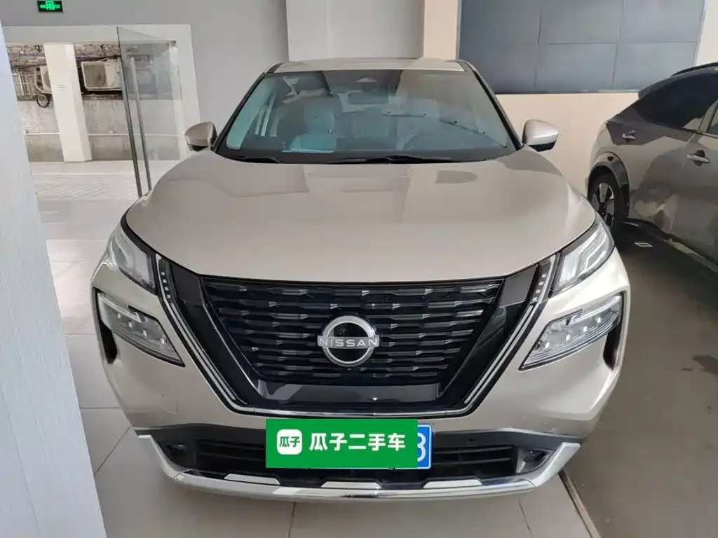 Nissan X-Trail — фото 10