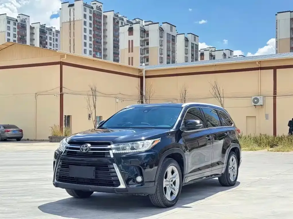 Toyota Highlander — фото 5