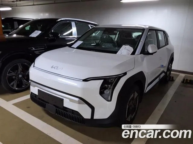 Kia EV3 — фото 1