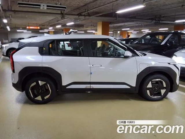 Kia EV3 — фото 9