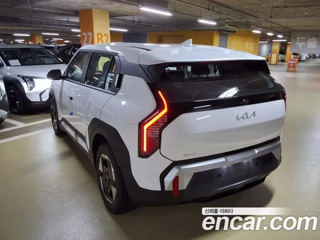 Kia EV3 — фото 7