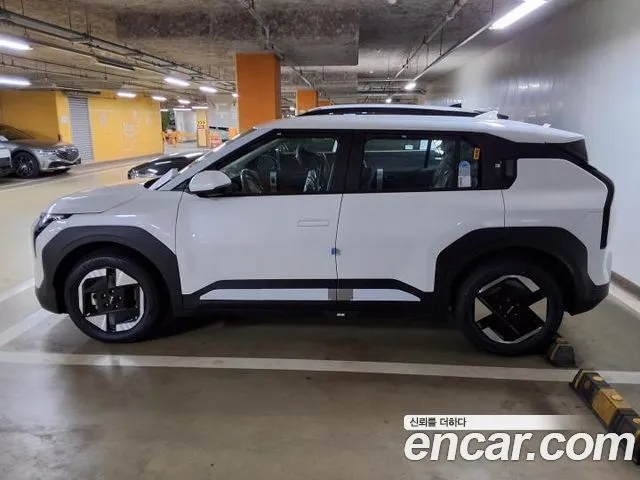 Kia EV3 — фото 10