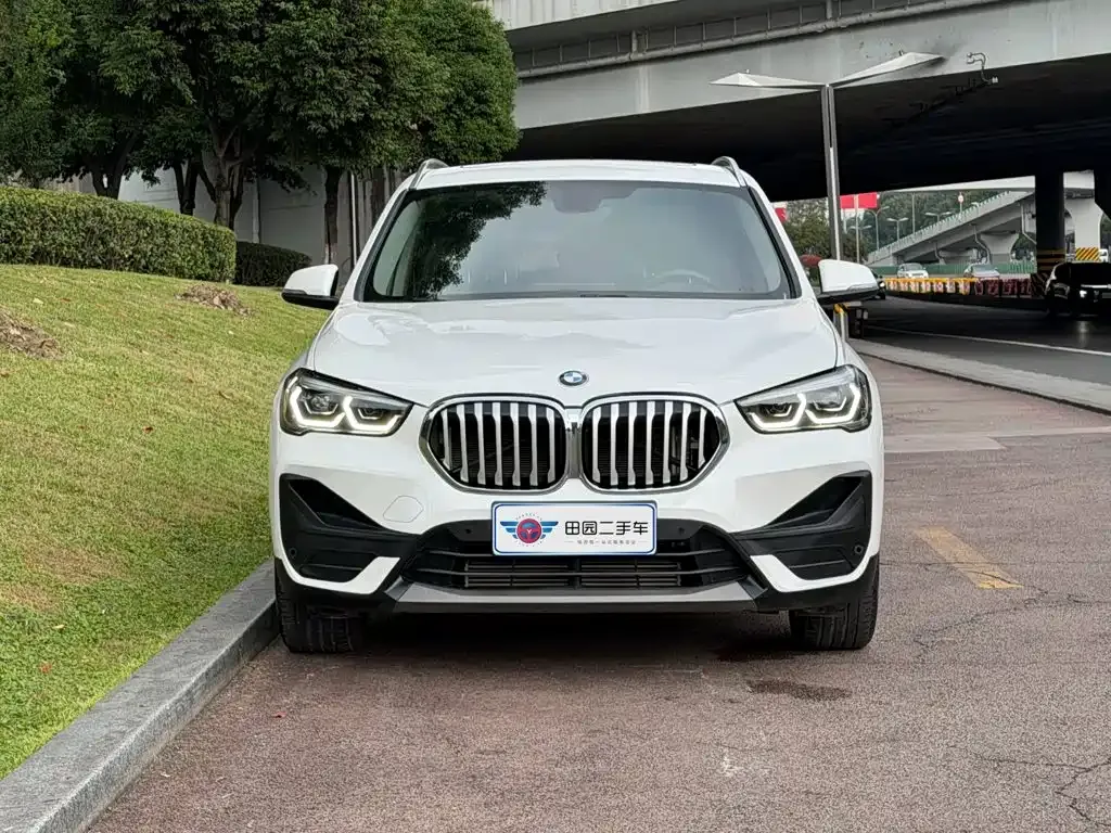 BMW X1 — фото 3