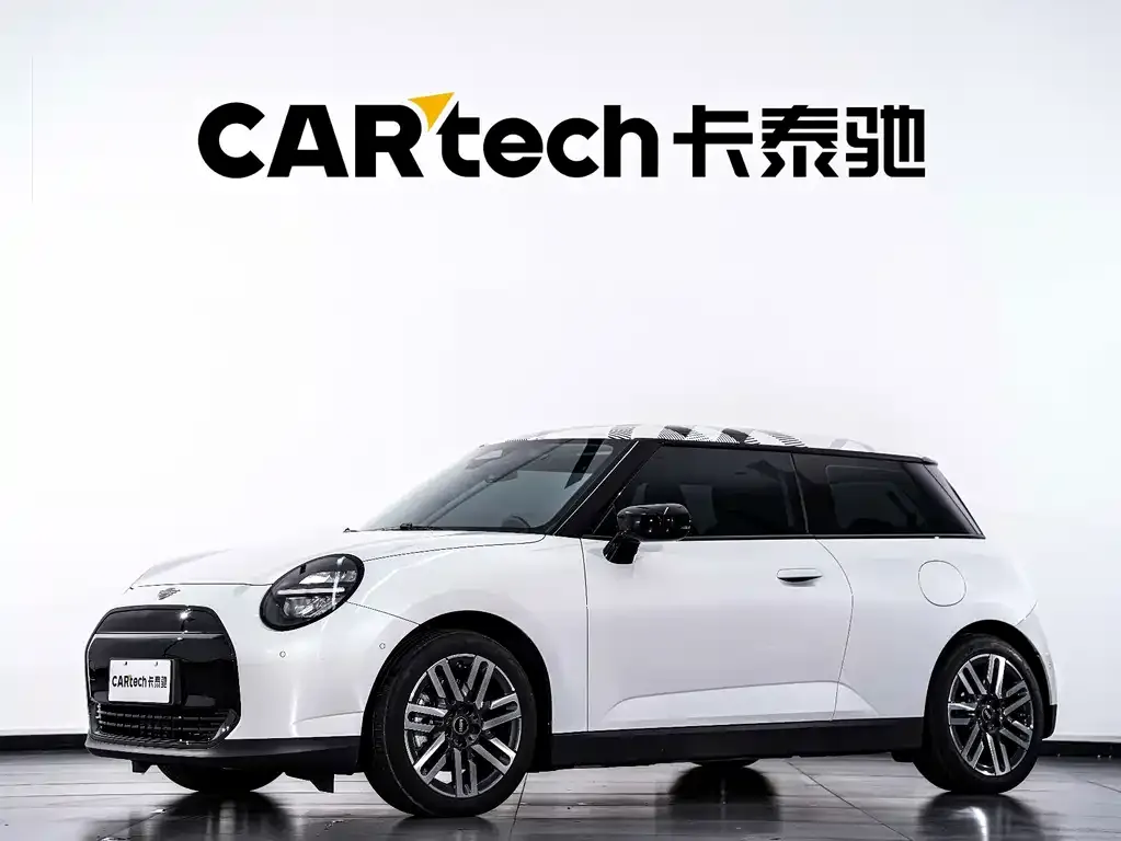 MINI Cooper EV — фото 1