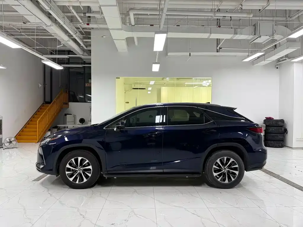 Lexus RX — фото 9