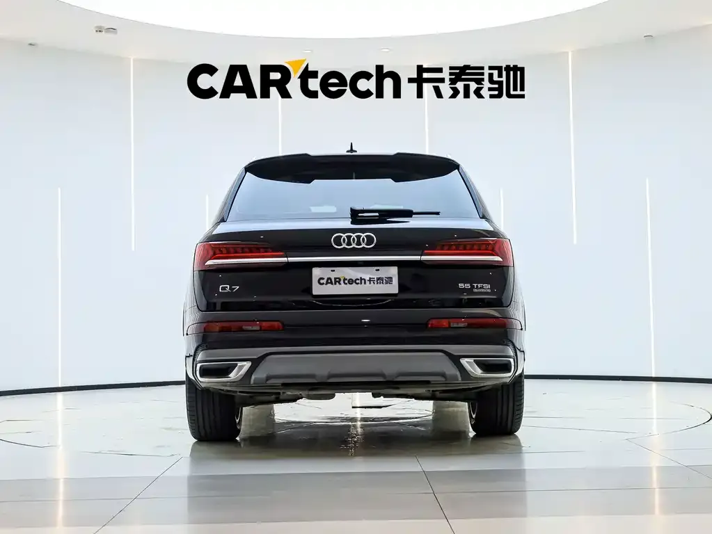 Audi Q7 — фото 2