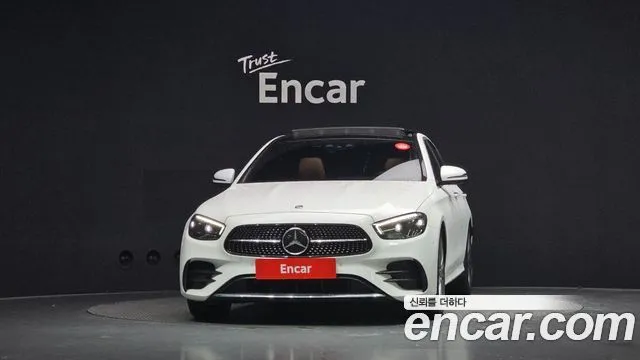 Mercedes-Benz E-Class — фото 2