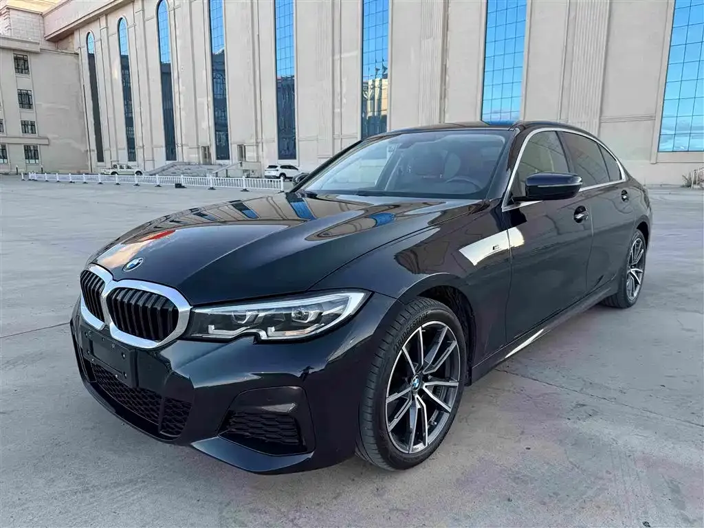 BMW 3 Series — фото 1