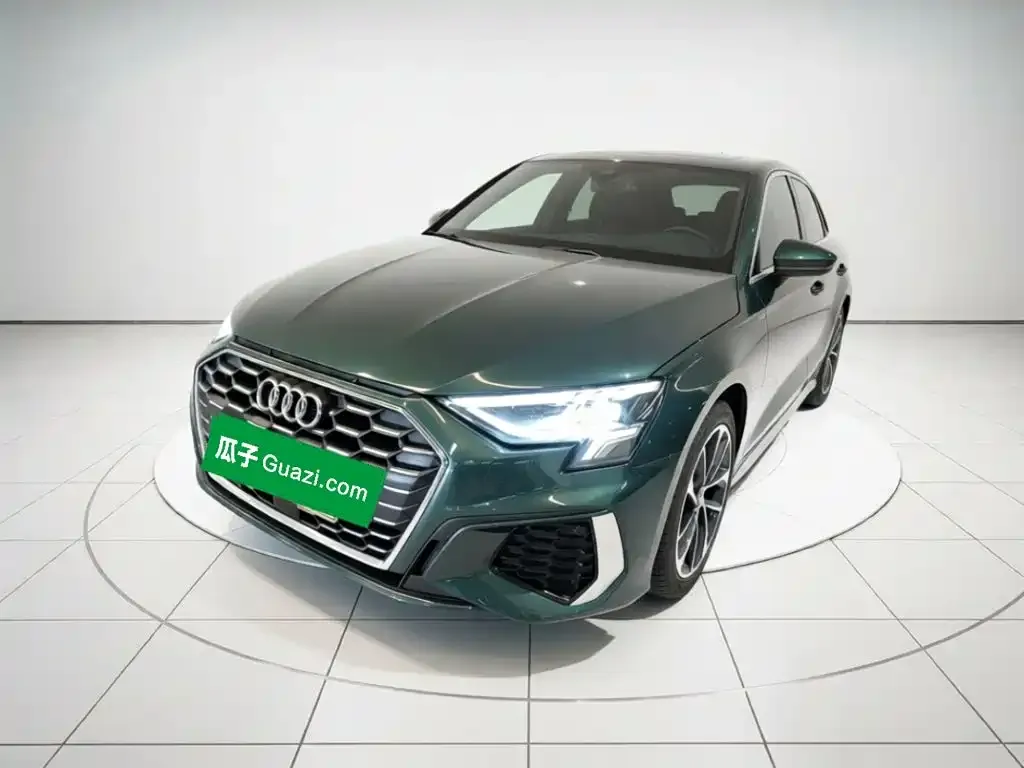 Audi A3 — фото 1
