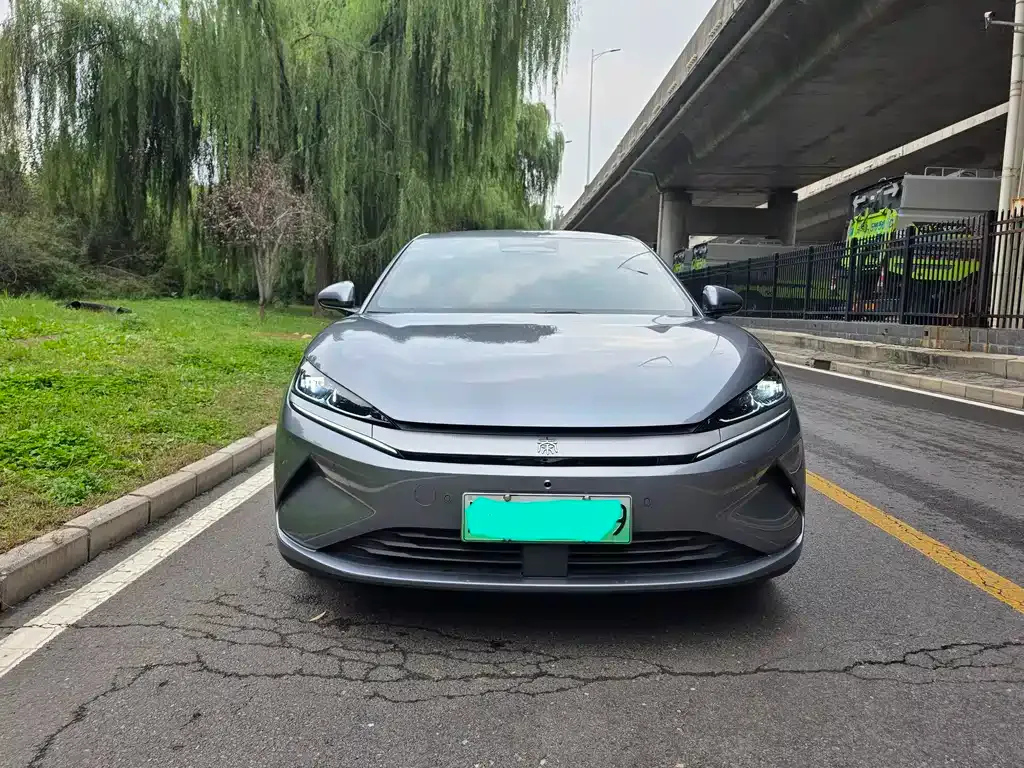 BYD Qin L — фото 9