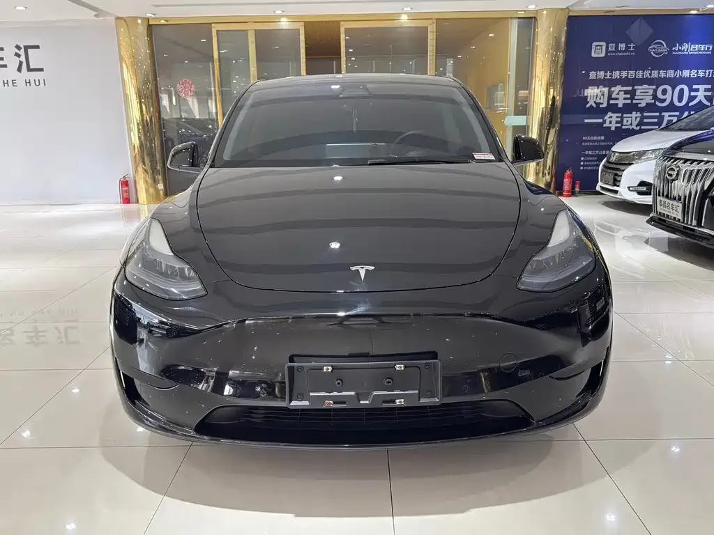 Tesla Model Y — фото 5