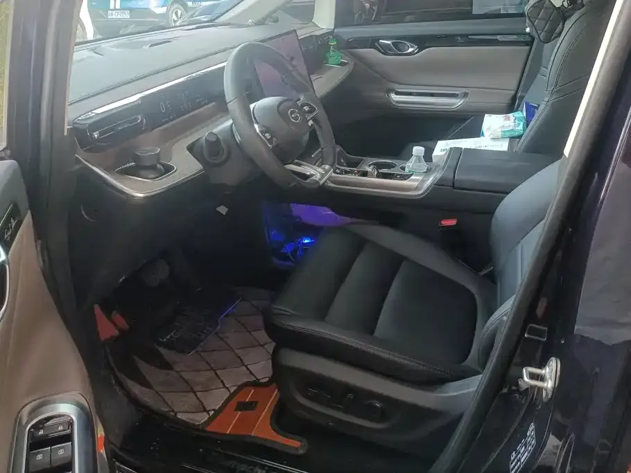 GAC Motor Trumpchi E8 — фото 9