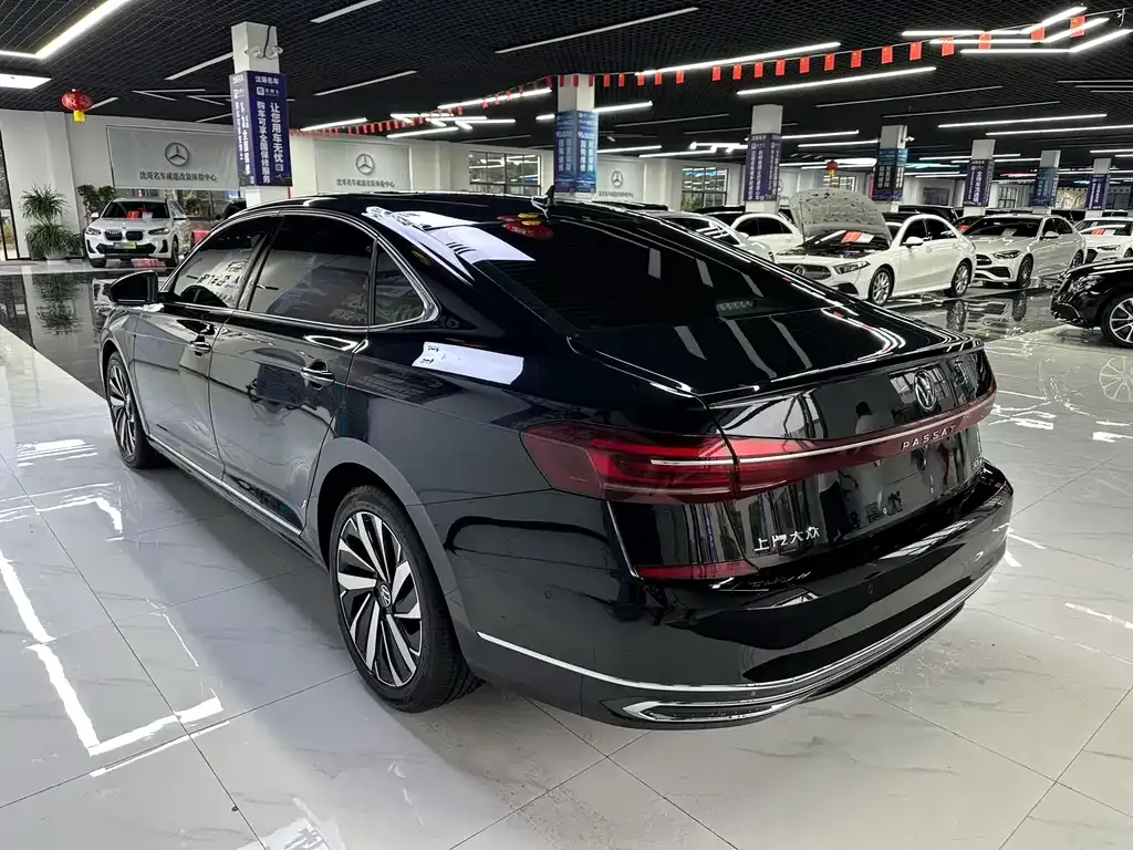 Volkswagen Passat — фото 2