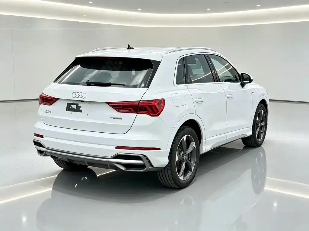 Audi Q3 — фото 8