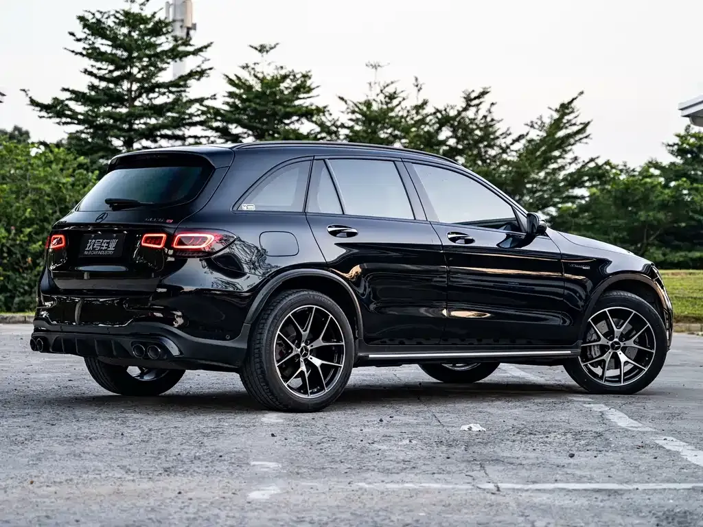 Mercedes-Benz GLC AMG — фото 7
