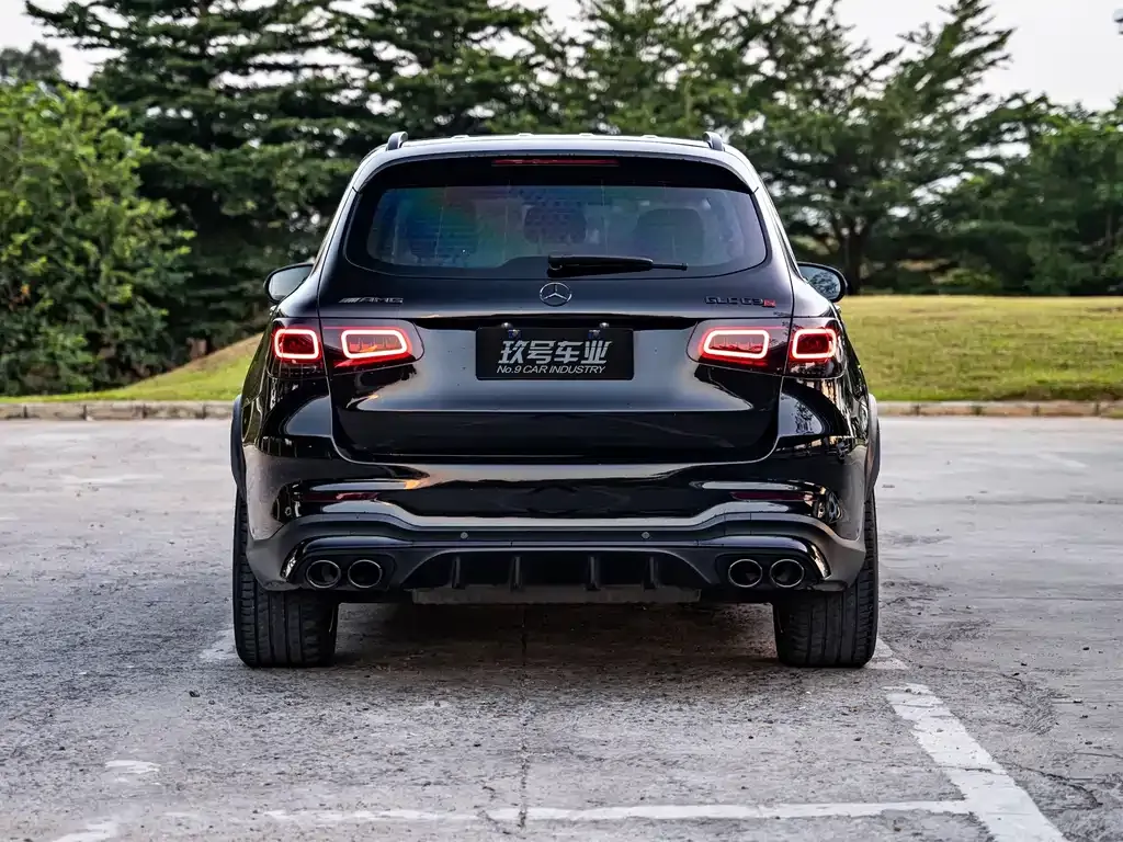 Mercedes-Benz GLC AMG — фото 5