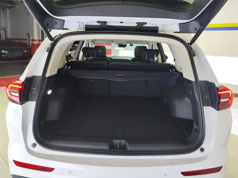 Buick Envision Plus — фото 6