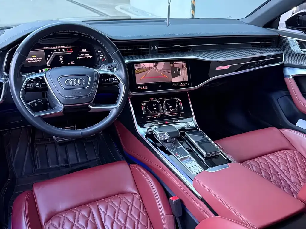 Audi A7L — фото 6