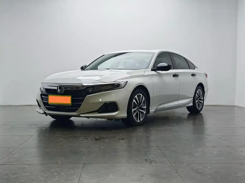 Honda Accord — фото 1