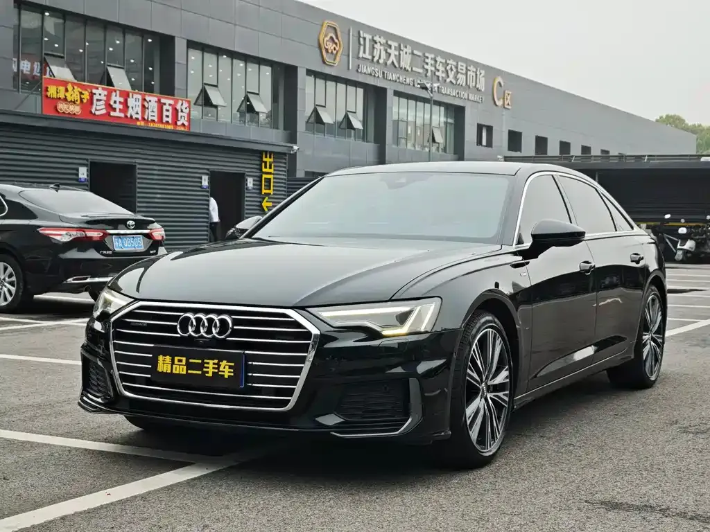 Audi A6L — фото 1