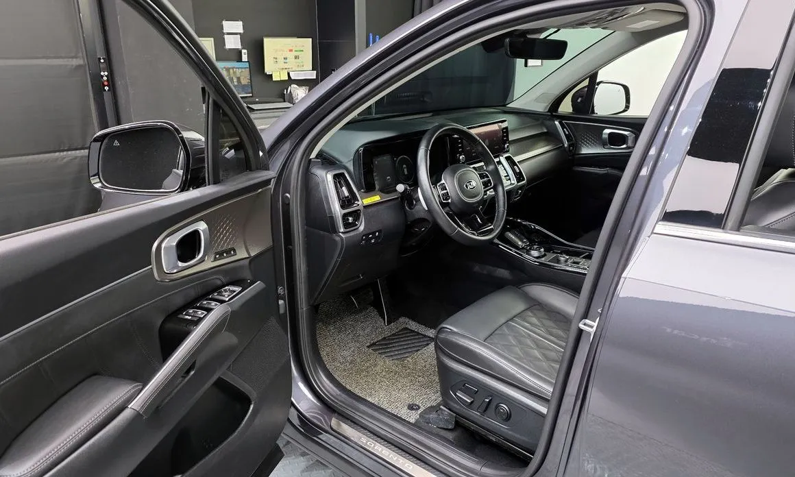 Kia Sorento — фото 6