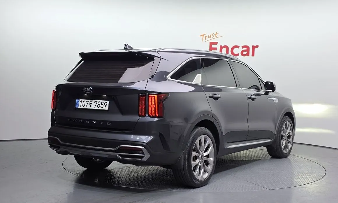 Kia Sorento — фото 5