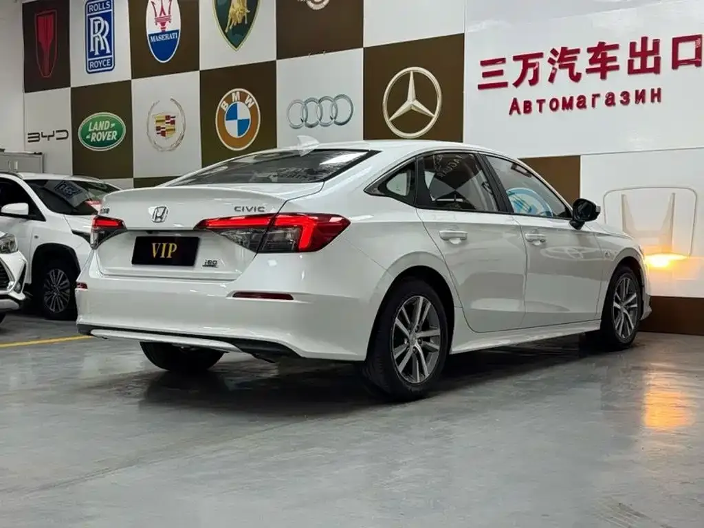 Honda Civic — фото 5