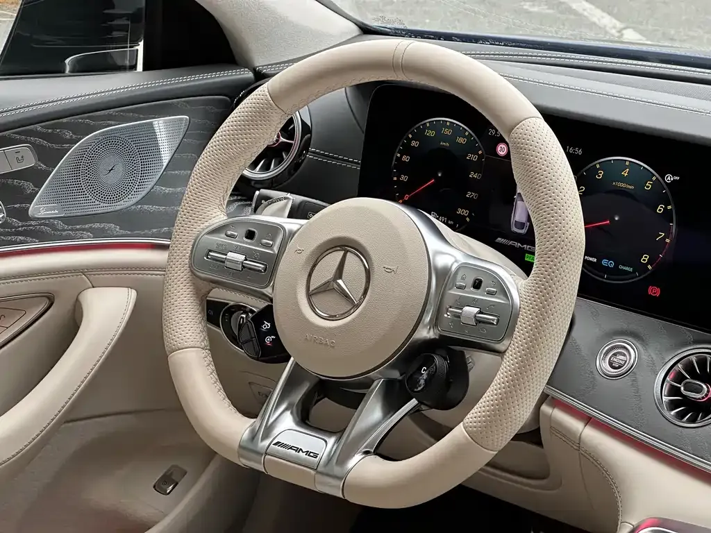 Mercedes-Benz AMG GT — фото 4