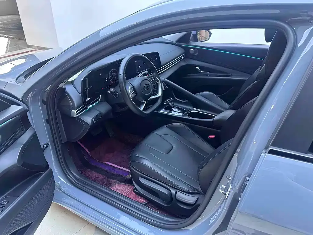 Hyundai Elantra — фото 6