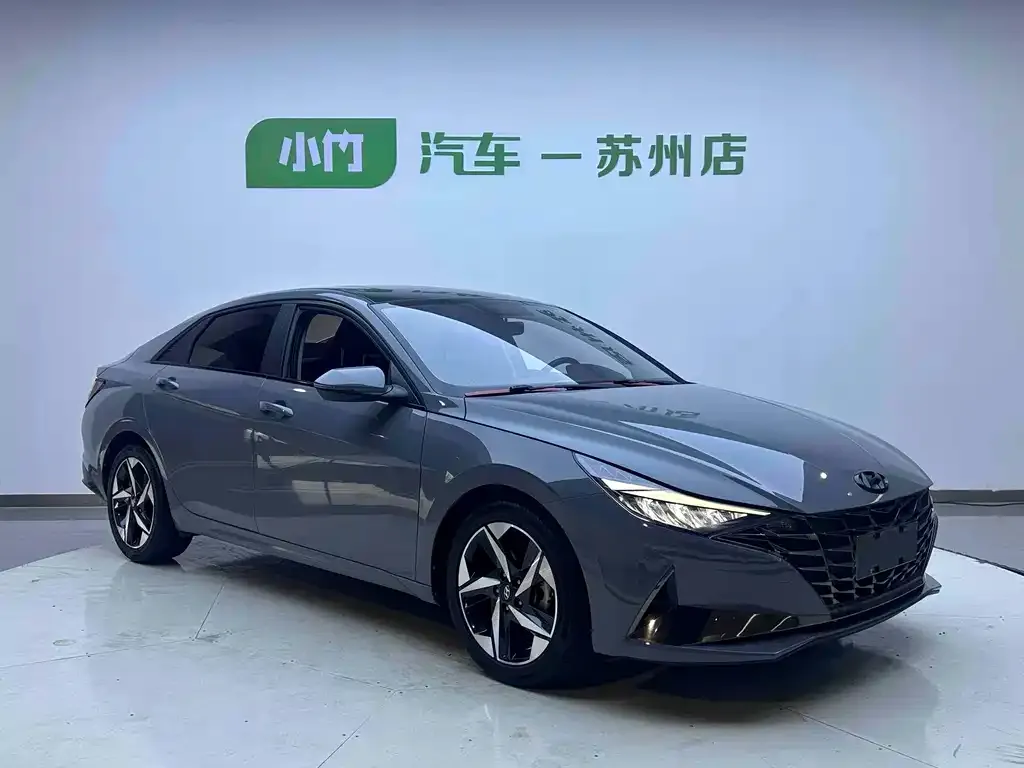 Hyundai Elantra — фото 2