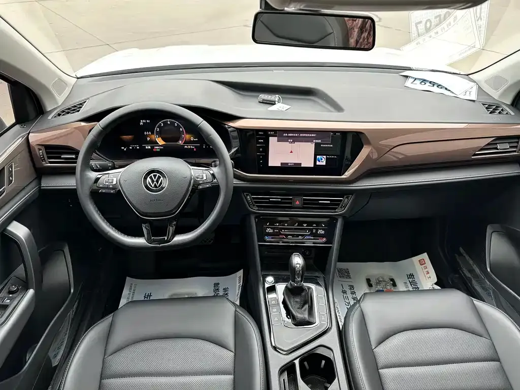 Volkswagen Tharu — фото 8