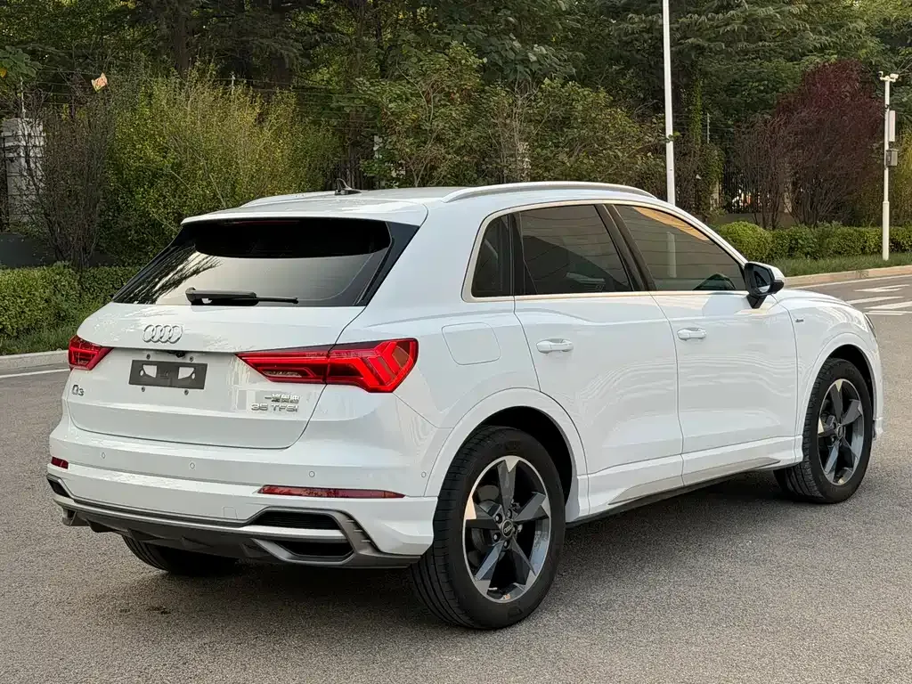 Audi Q3 — фото 3