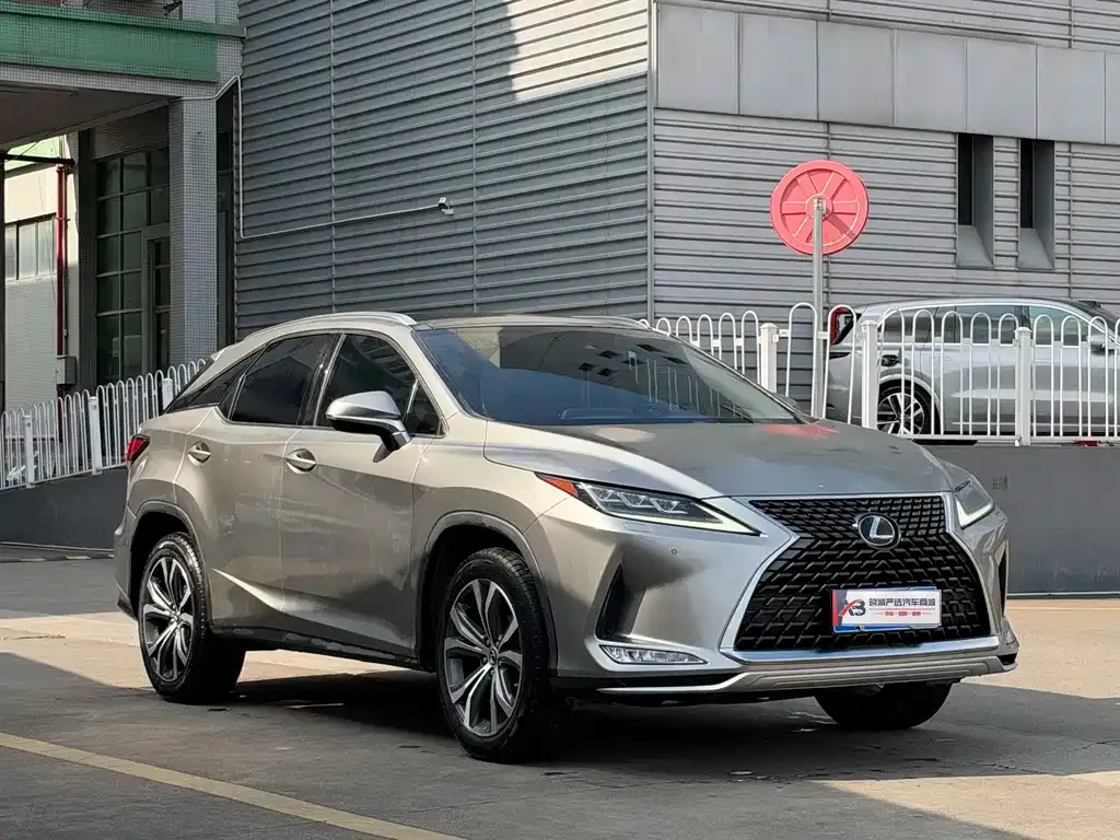 Lexus RX — фото 2