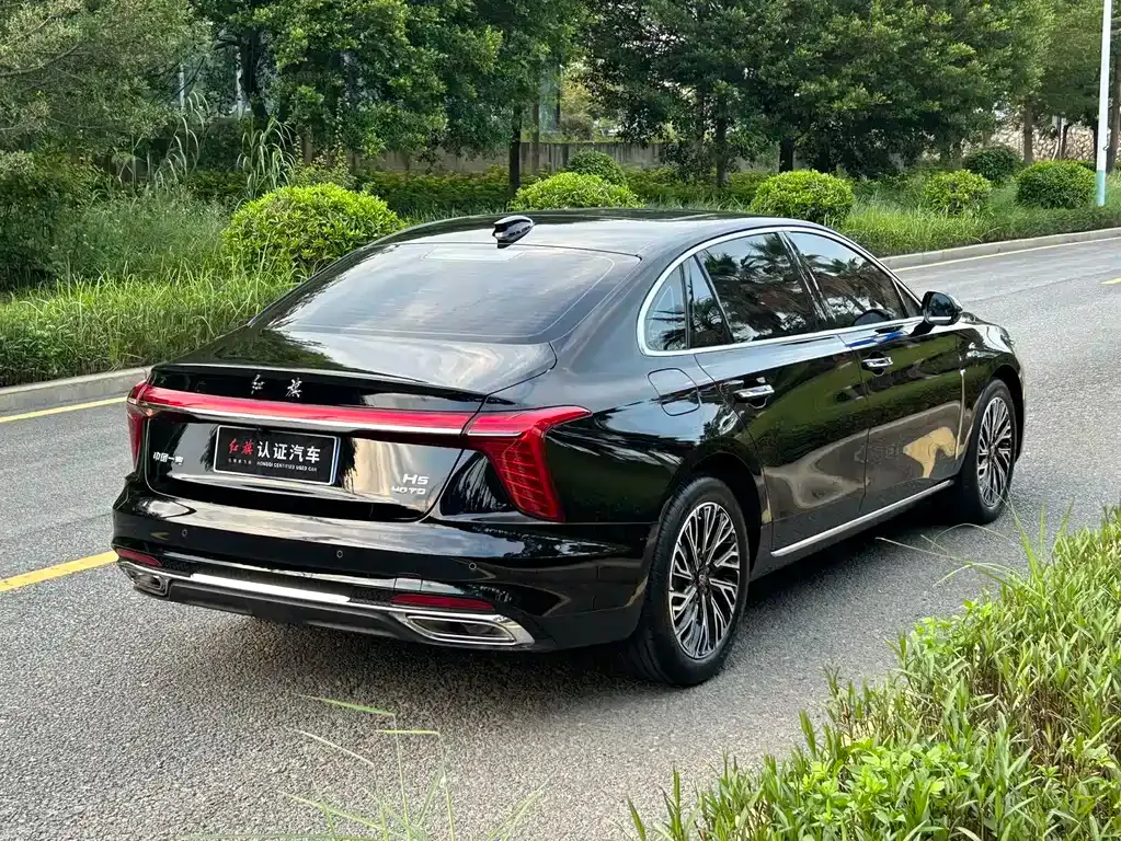 Hongqi H5 — фото 8