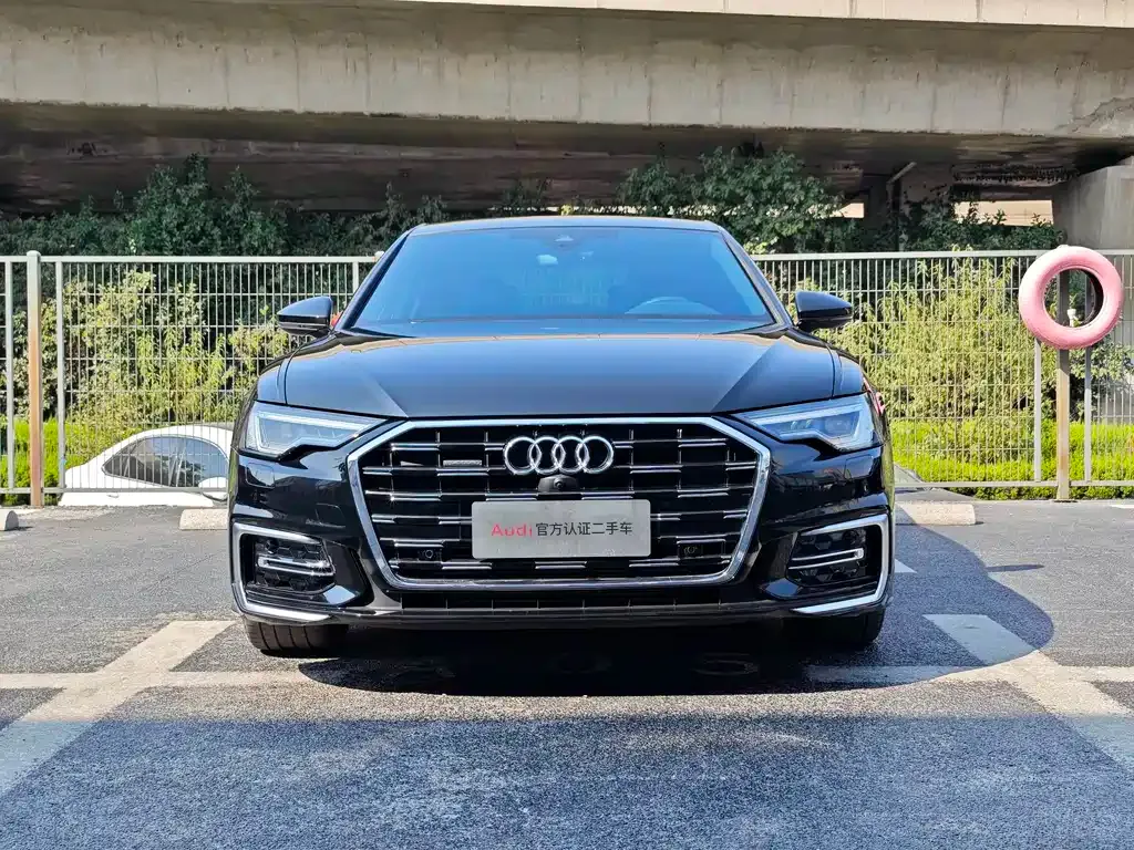 Audi A6L — фото 8