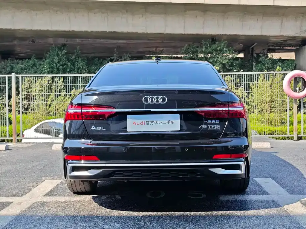 Audi A6L — фото 7