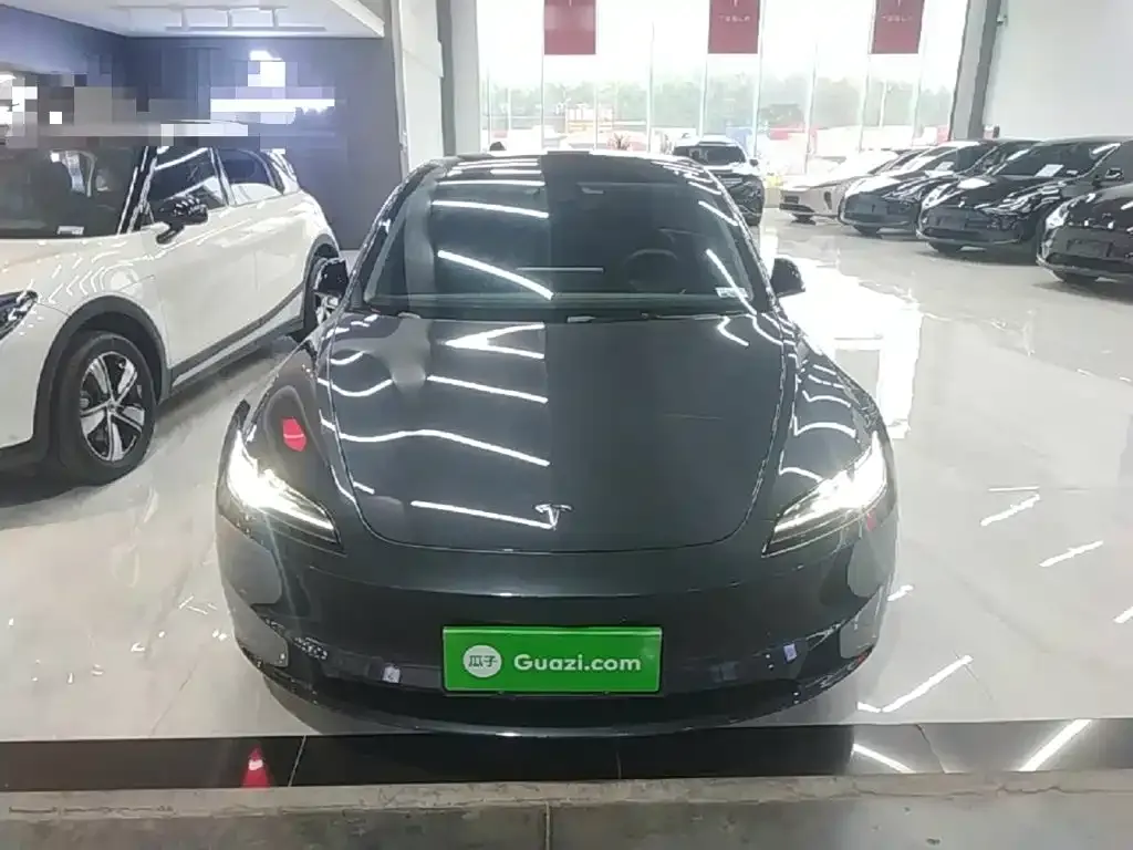 Tesla Model 3 — фото 6