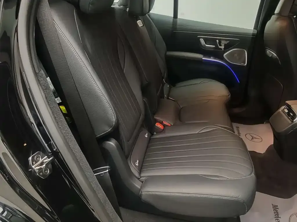 Mercedes-Benz EQS SUV — фото 4