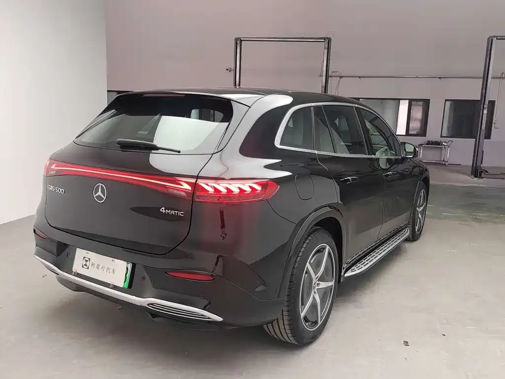 Mercedes-Benz EQS SUV — фото 8