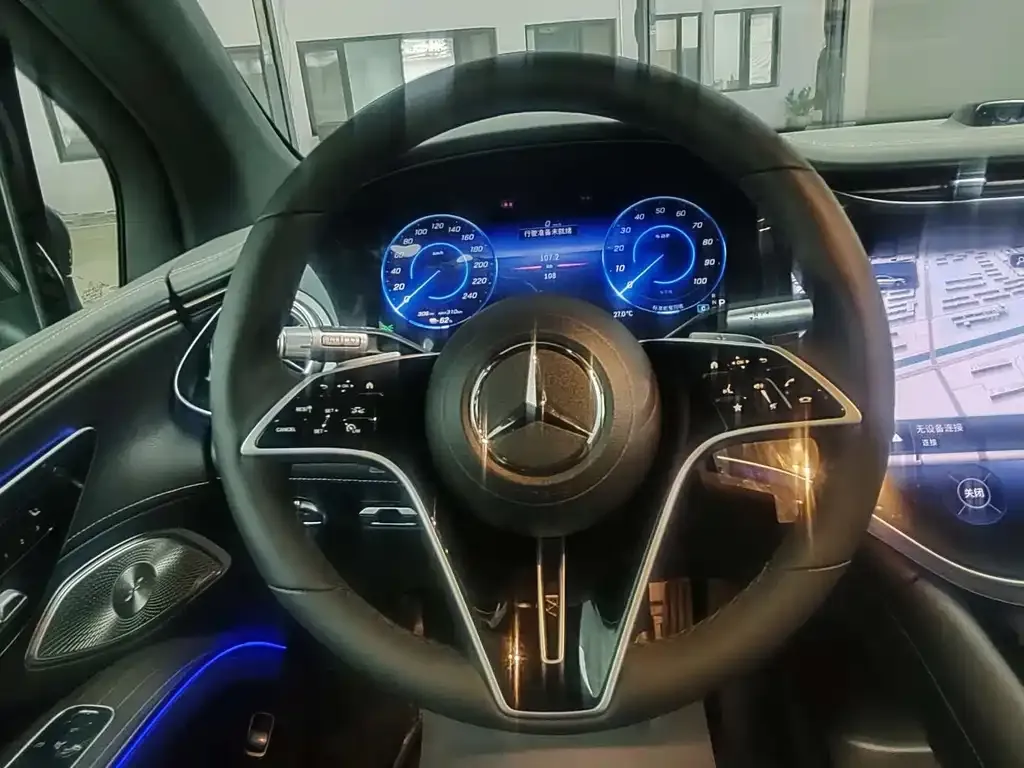 Mercedes-Benz EQS SUV — фото 2