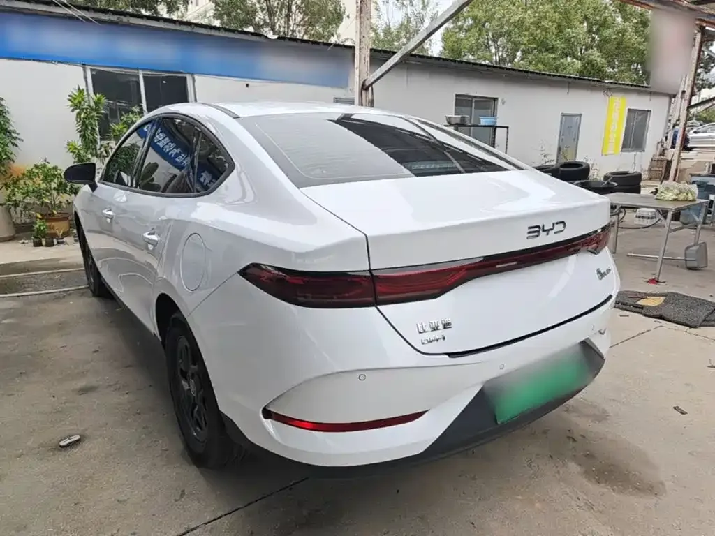 BYD Qin PLUS — фото 9